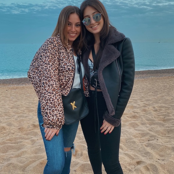 Cheetah cropped puffer - Picture 2 of 5